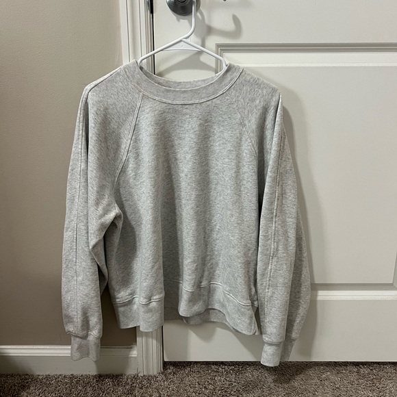 Abercrombie & Fitch Sweaters - Abercrombie & Fitch Light Gray Pullover
